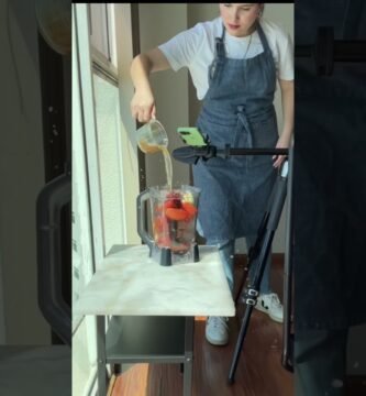 Cómo grabar escenas épicas de tutoriales de cocina con estabilizador de celular