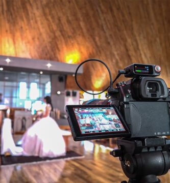 Técnicas profesionales para grabaciones en festivales con estabilizador de celular